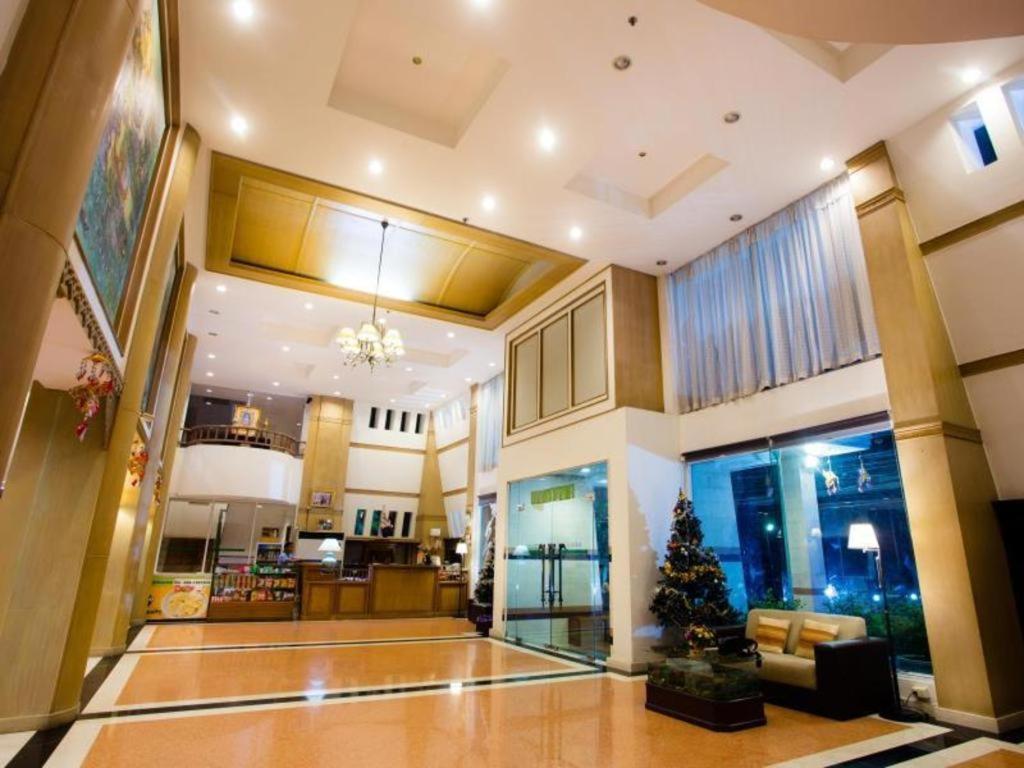 At Ayutthaya Hotel Buitenkant foto
